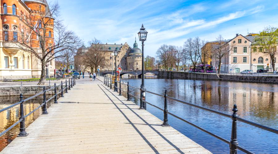 De bästa biluthyrningsalternativen i Örebro